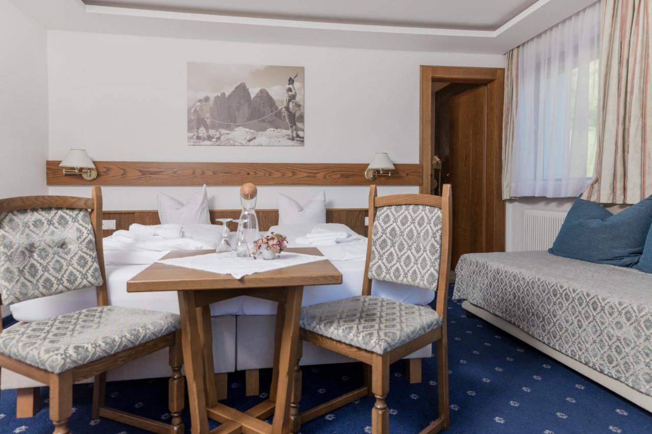 Hotel Kreuz พฟุนด์ส ภายนอก รูปภาพ